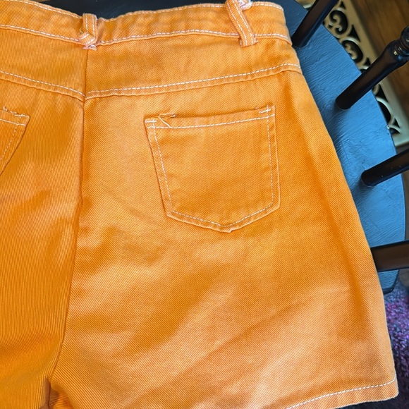Orange high waisted cargo/jean shorts! Size small - Picture 2 of 3